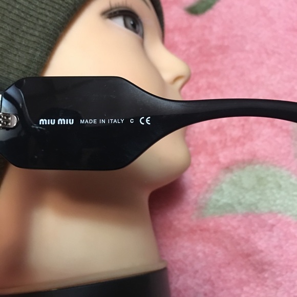 Authentic oversized Miu Miu Women sunglases - Picture 7 of 8